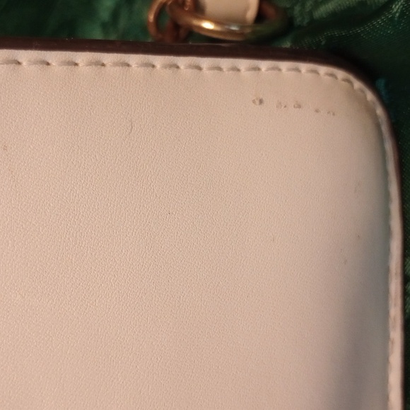 Iman Purse and (no name) Wallet - Picture 4 of 16